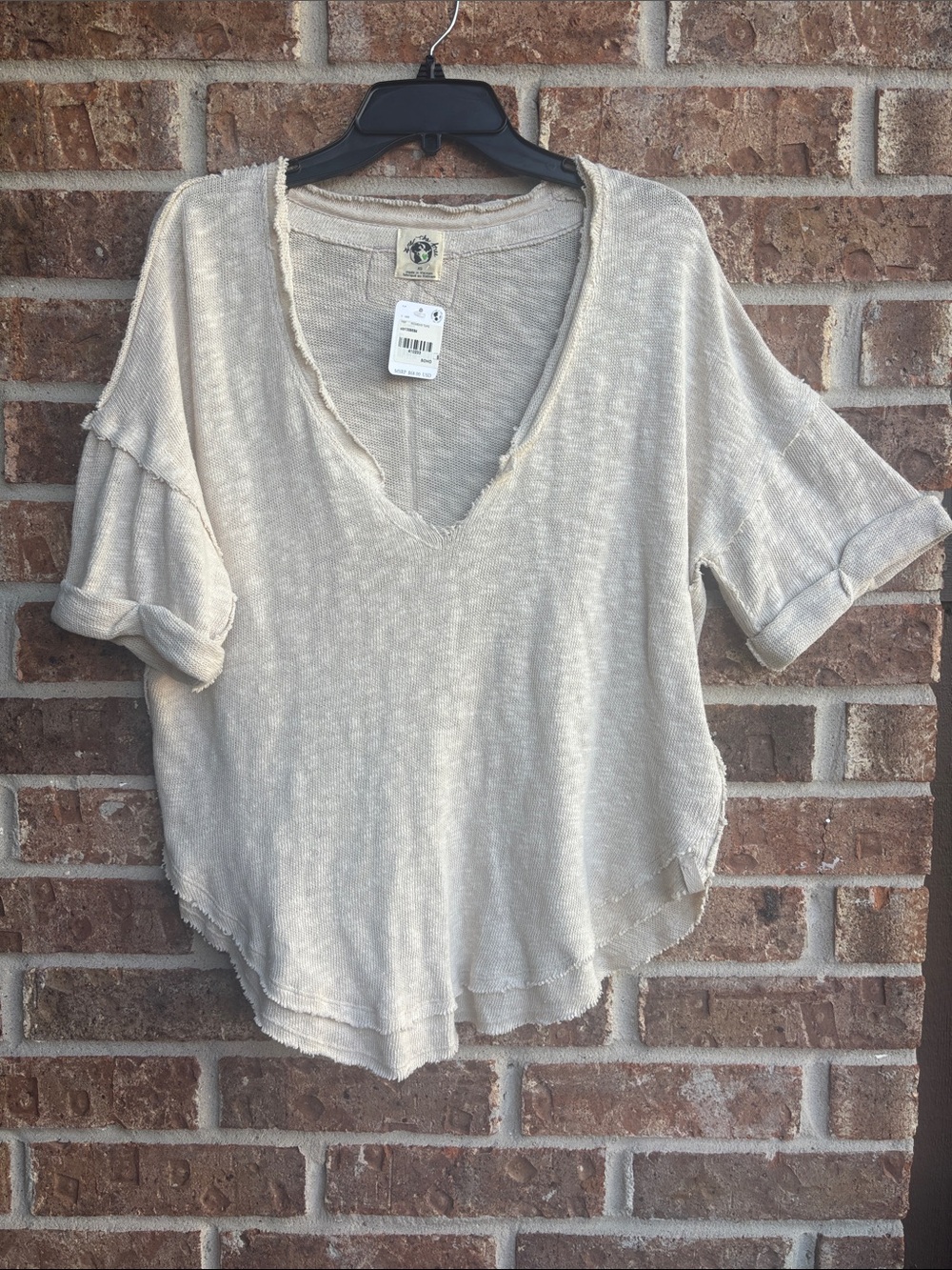 Free People harvest moon Raw-Edge V-Neck Short Sleeve t shirt sweater
